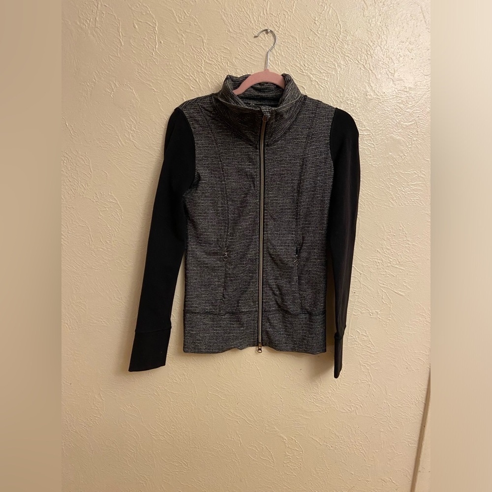 Lululemon sweater - Picture 2 of 14